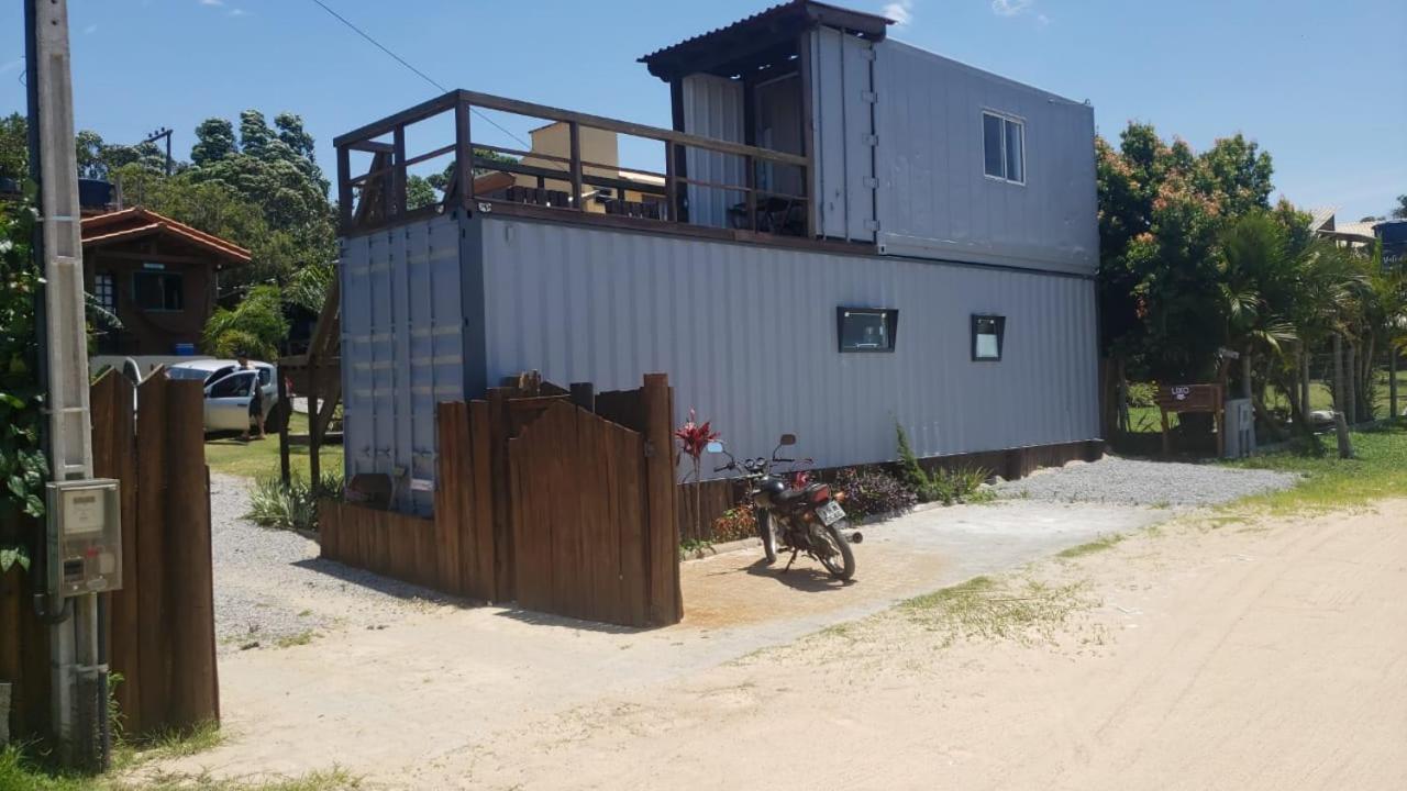 Hindu Box Containers E Cabanas Praia do Rosa Dış mekan fotoğraf