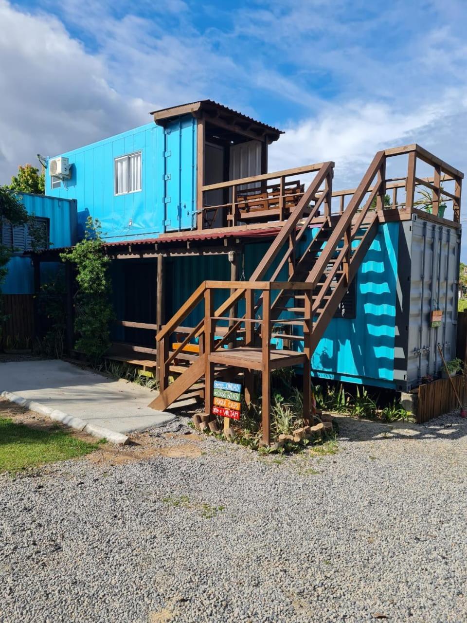 Hindu Box Containers E Cabanas Praia do Rosa Dış mekan fotoğraf